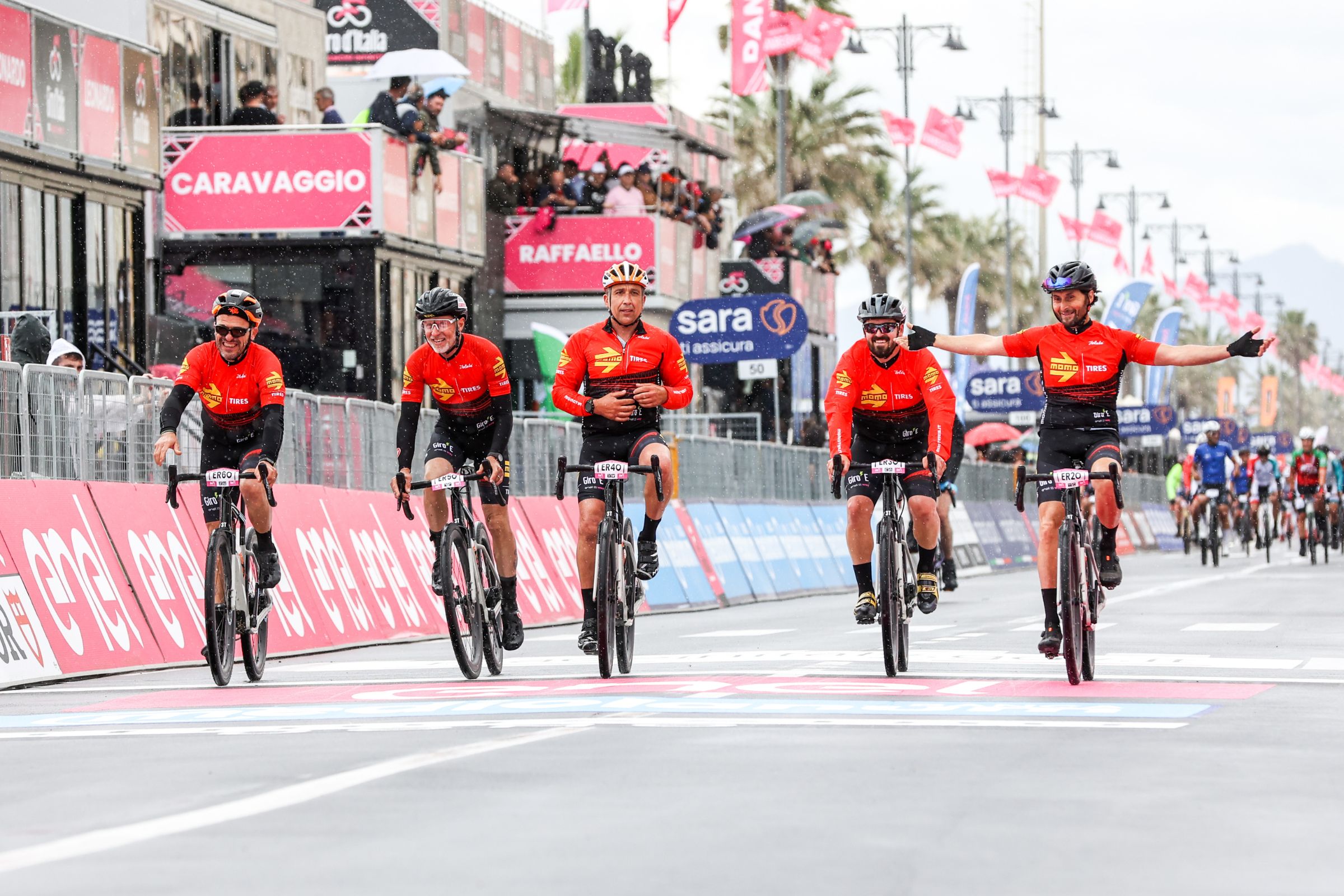 Momo Tires “in volata” al Giro-E con uno special team!