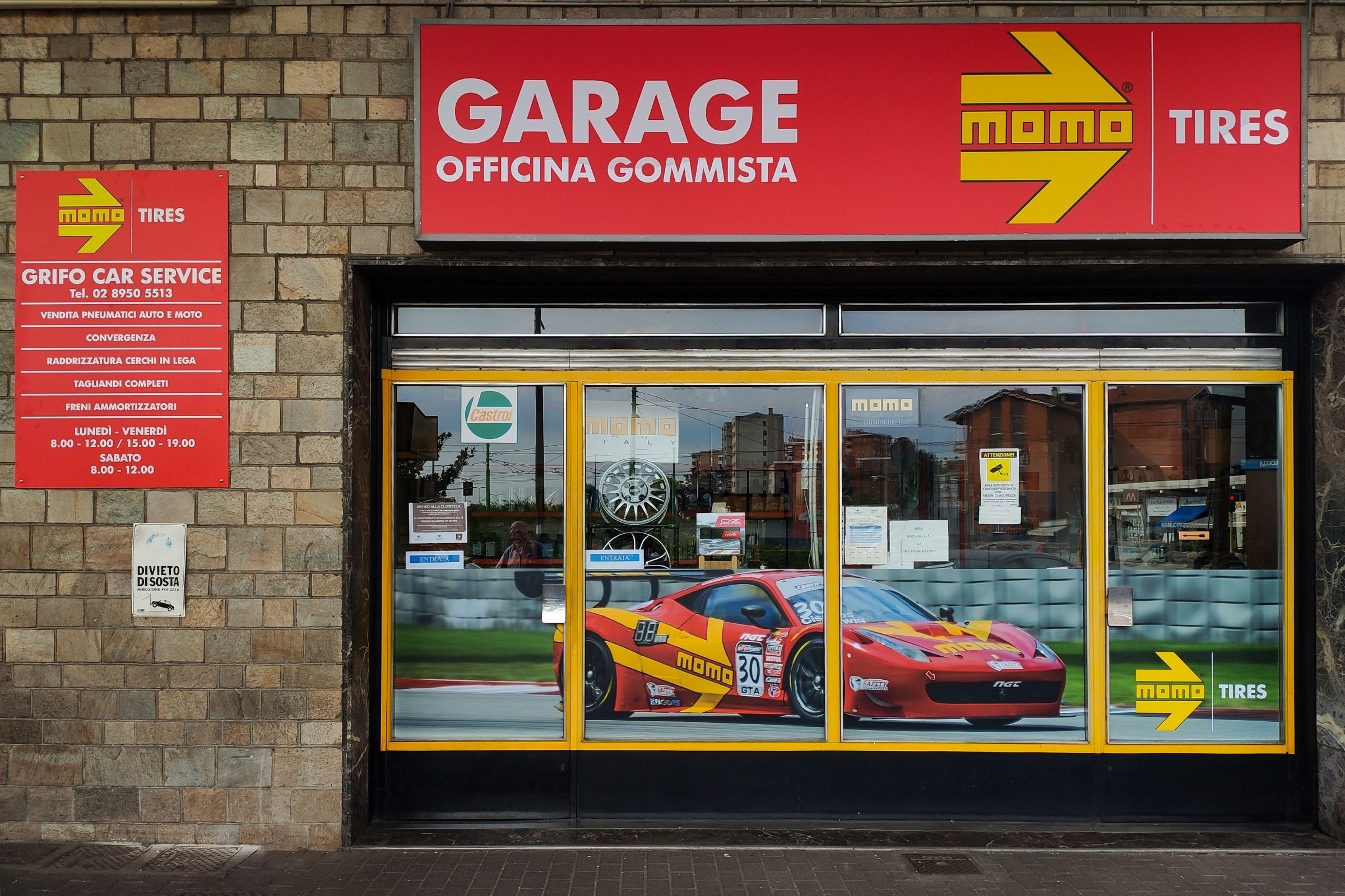 Grifo Car Service, nuovo Momo Team a Milano